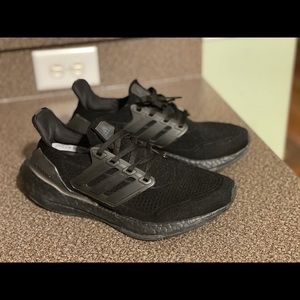 Women’s Adidas Ultraboost 21 Running Shoes